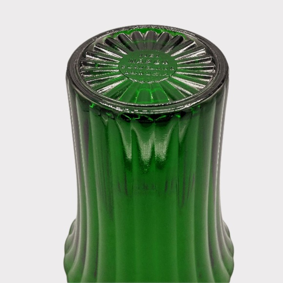 Vintage NAPCO Emerald Green Fluted Vase - Picture 6 of 8